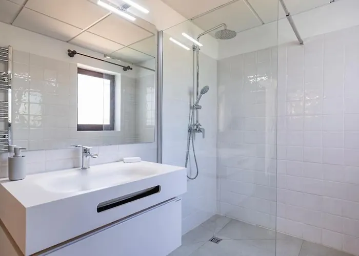 Charming Swimming Pool