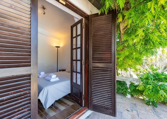 Villa Charming Swimming Pool